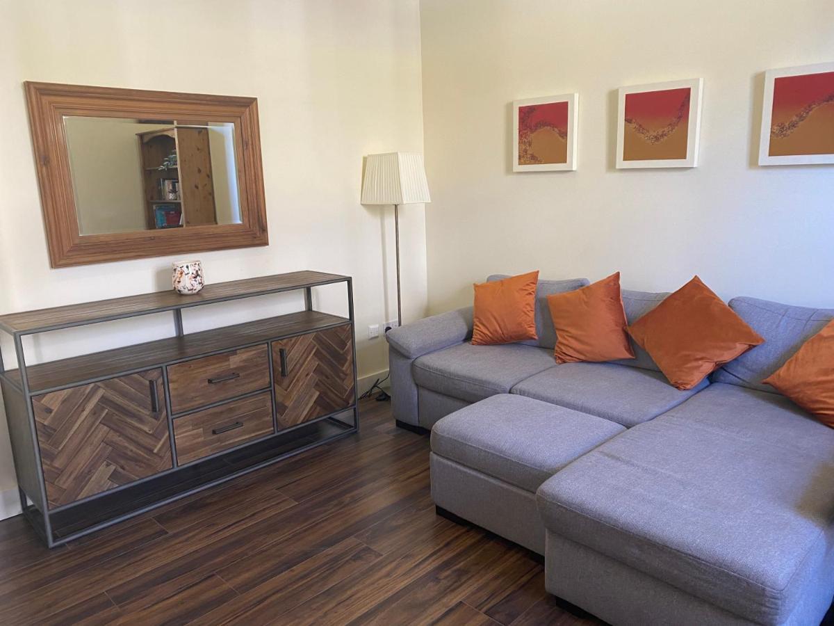 Church View House Apartment *